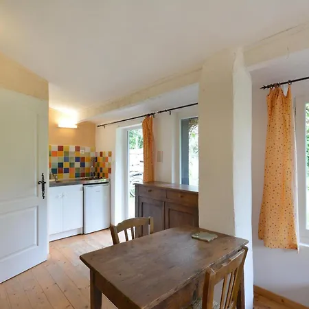 Holiday home Poterie De Pierroux *